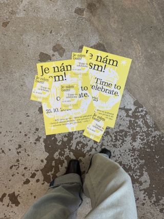 Cheers to 8 years ~ all thanks to you. 🥹🫂 Náš dárek pro vás? Zítra 30% sleva na vše v obchodě, 50 nových limited edition...