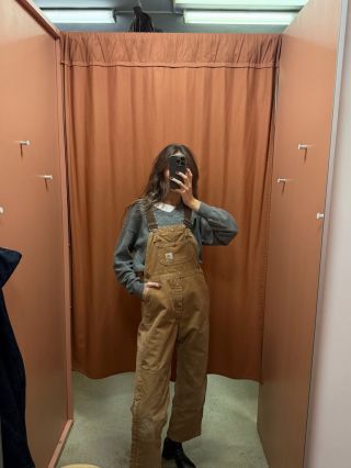 Favourites ❣️ za poslední dny, které najdete online i offline 🔥 1. Carhartt lacláče 2. Prošívané bundy ~ ideální jako...